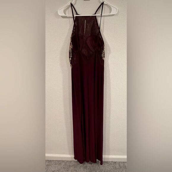Blondie Nites Burgundy Formal Gown Beaded Halter Side Slit Open Back Dress - Picture 8 of 9